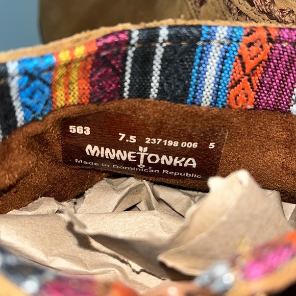 Minnetonka Women's 563 Dixon boot suede leather Arizona pattern trim Sz 7.5 Brwn - Picture 6 of 11